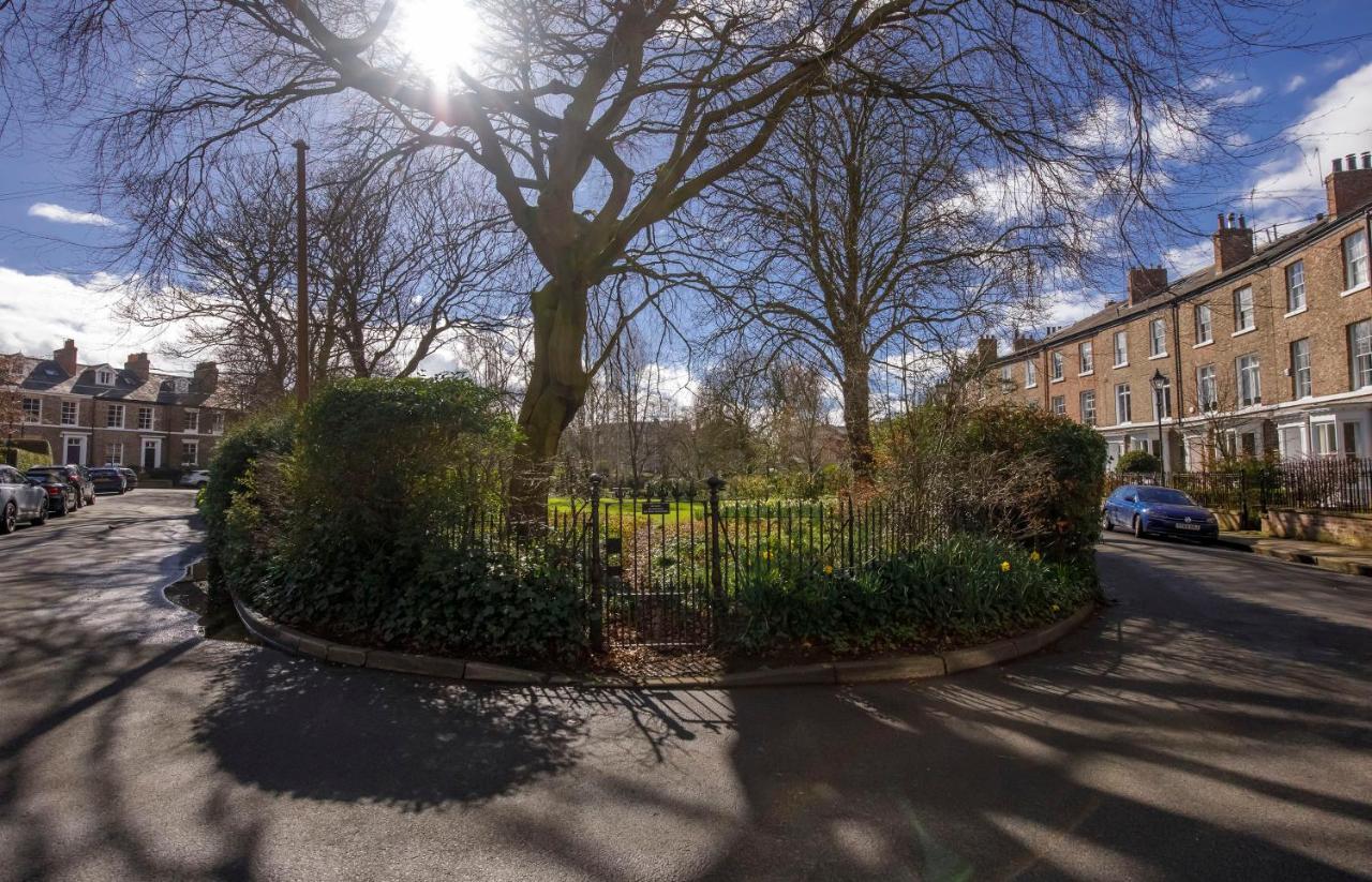 The Garden Square - Unique Luxury In Historic Garden Square - Ideal For 2 People York